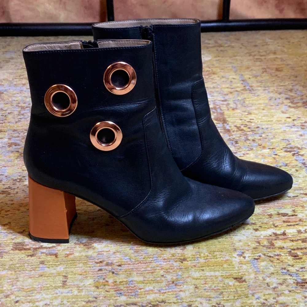 Eureka Shoes Leather Grommet Booties